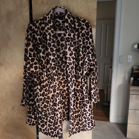 Suzanne Somers Jackets & Blazers - NWT-Suzanne Somers Leopard (100% Polyester Leopard Print Fabric) Swing Jacket
